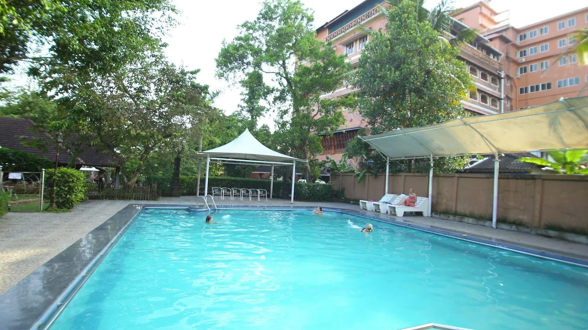 Hotel Pagoda Resorts Alappuzha